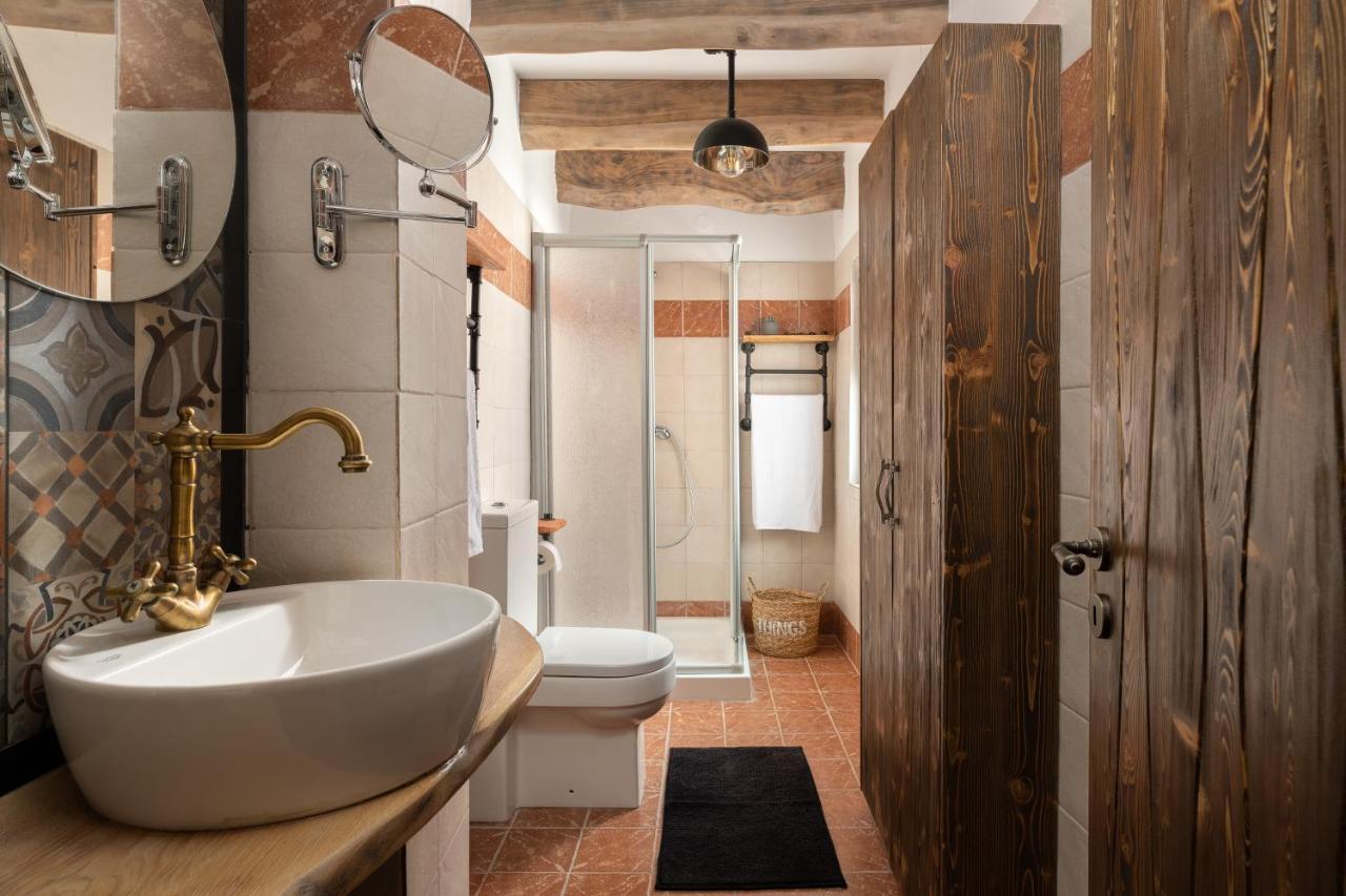Ey Sofias Suites Rhodes City Bagian luar foto